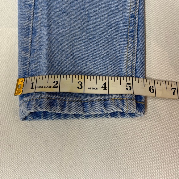 2/$20 - Zara Trafaluc High Rise , Straight Cut- Mom Jeans - 00 or 0 - XS - Picture 9 of 9
